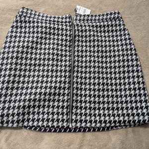 Express Black and White Houndstooth Mini Skirt